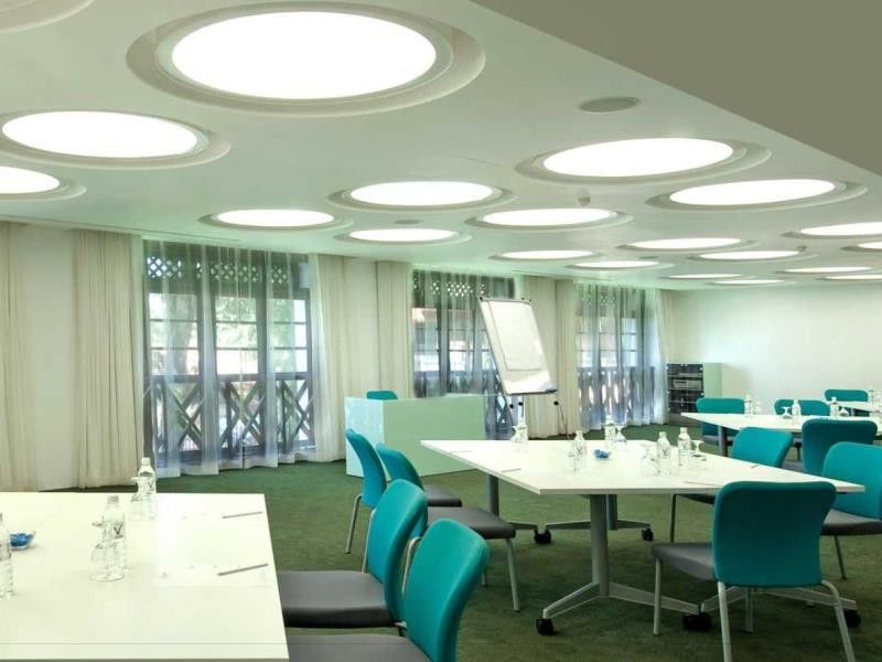 מלון Avillion פורט דיקסון מראה חיצוני תמונה Meeting room
